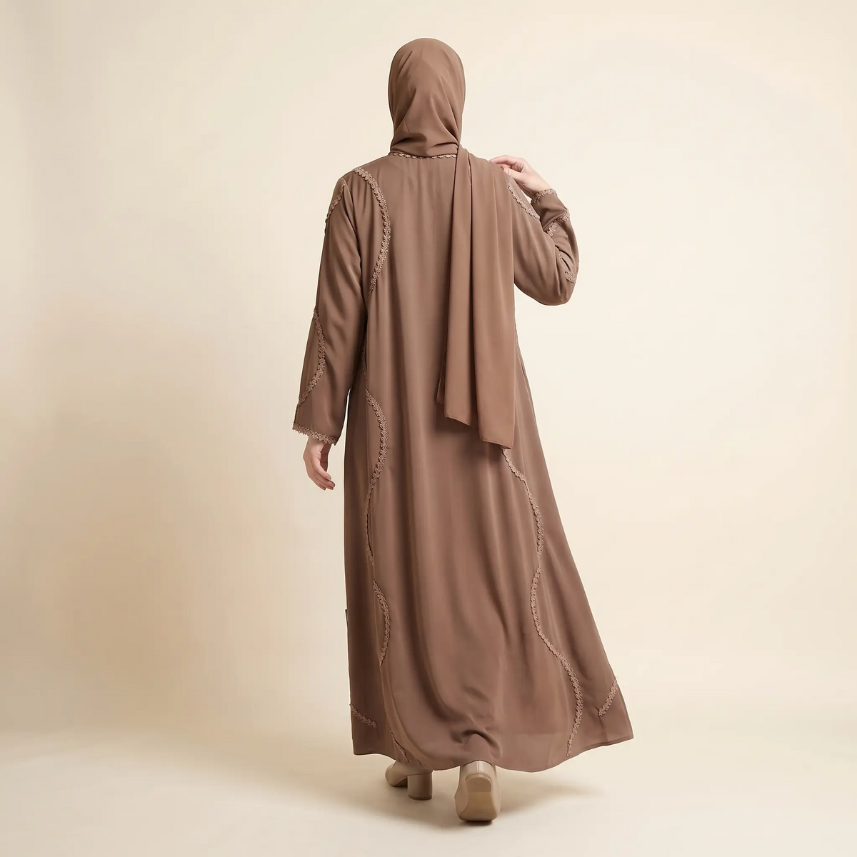 BLUSH TWIRL ABAYA