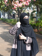 EMORA LACE ABAYA