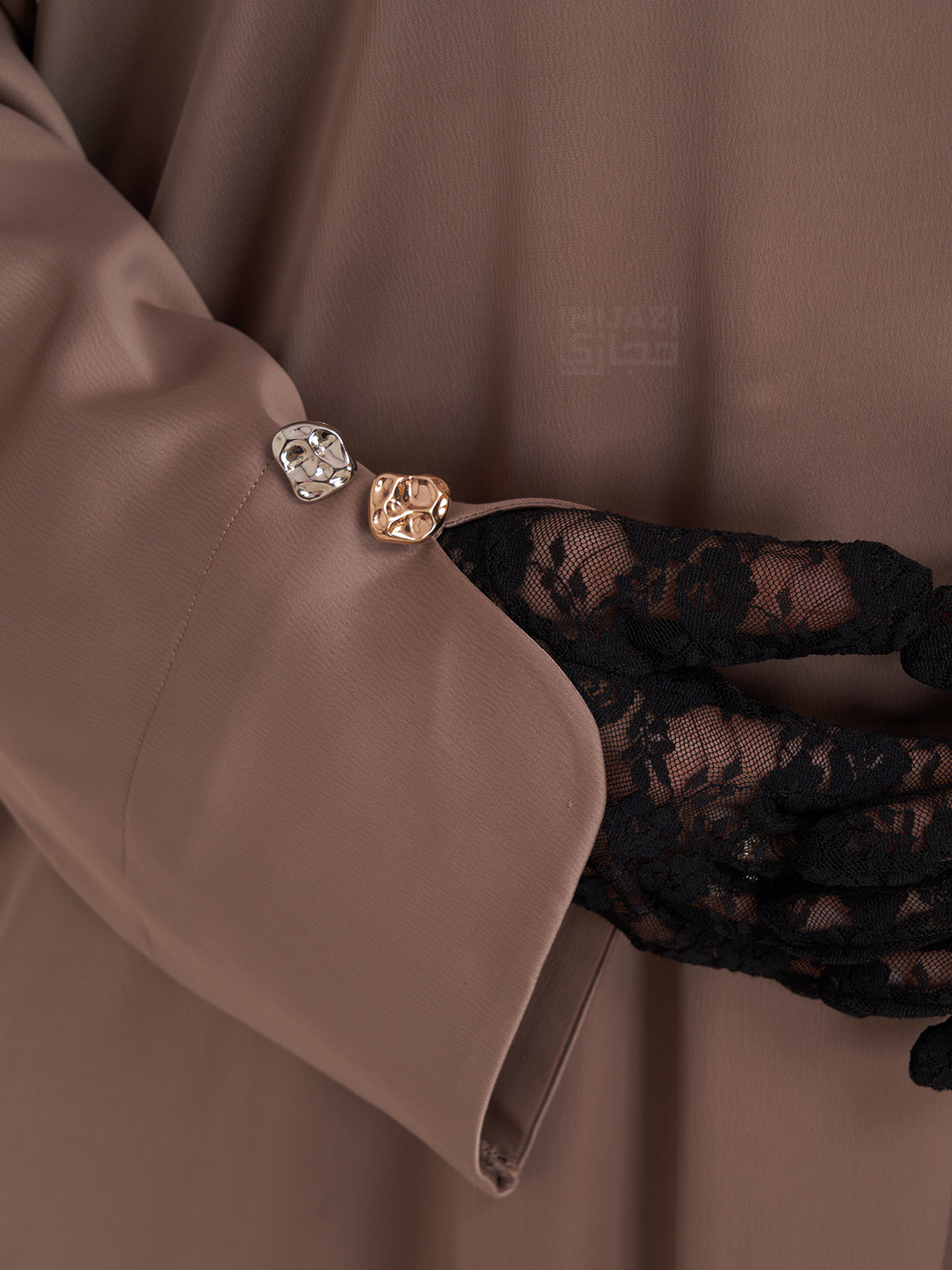 MAWJ NUJUM ABAYA- BEIGE
