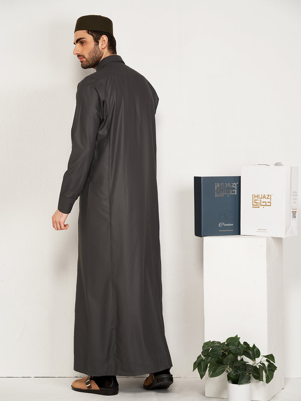 Al-Waqar Premium Thobe – Steel Grey