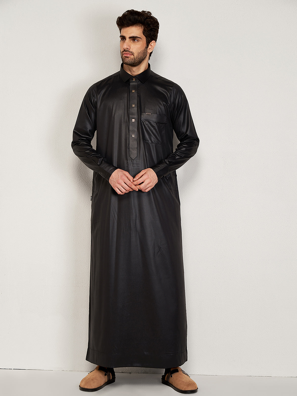 Tumakkan Thobe - Black