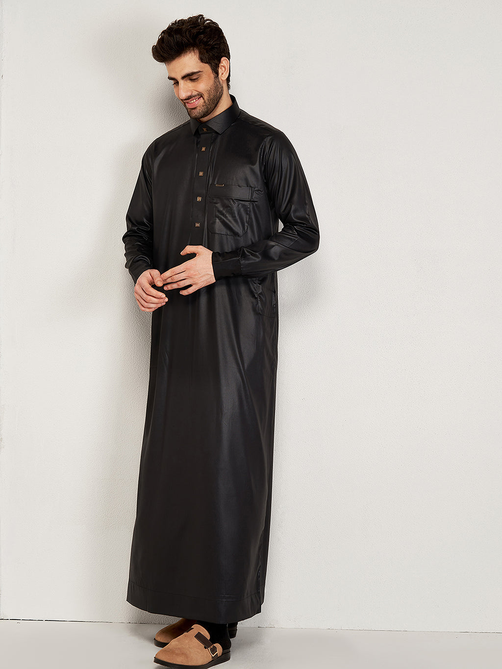 Tumakkan Thobe - Black
