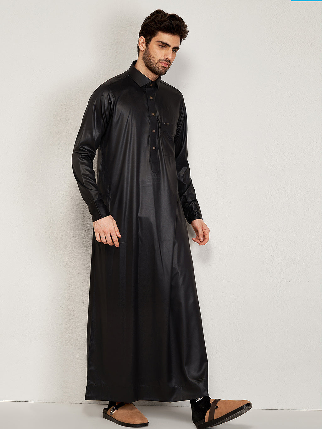 Tumakkan Thobe - Black