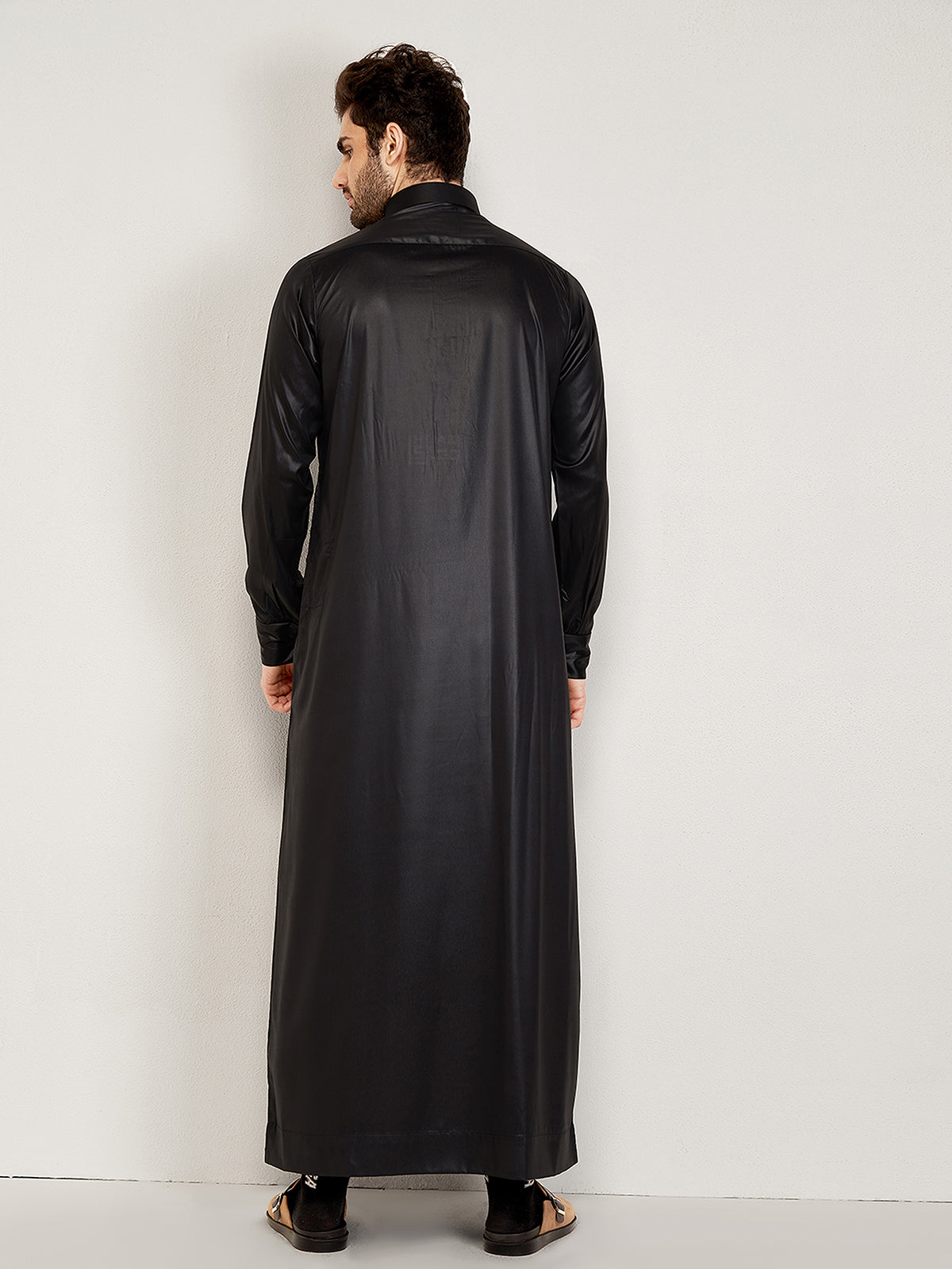 Tumakkan Thobe - Black