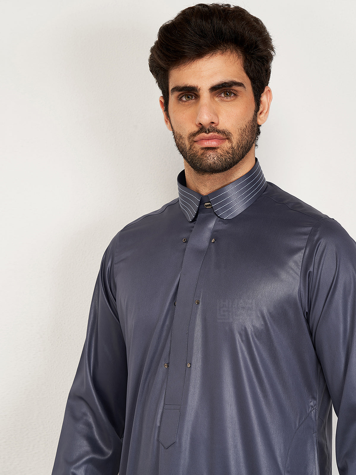 Mirqaab Thobe - Dark Grey