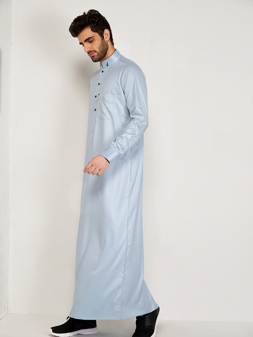 Uraz Thobe - Sky Blue