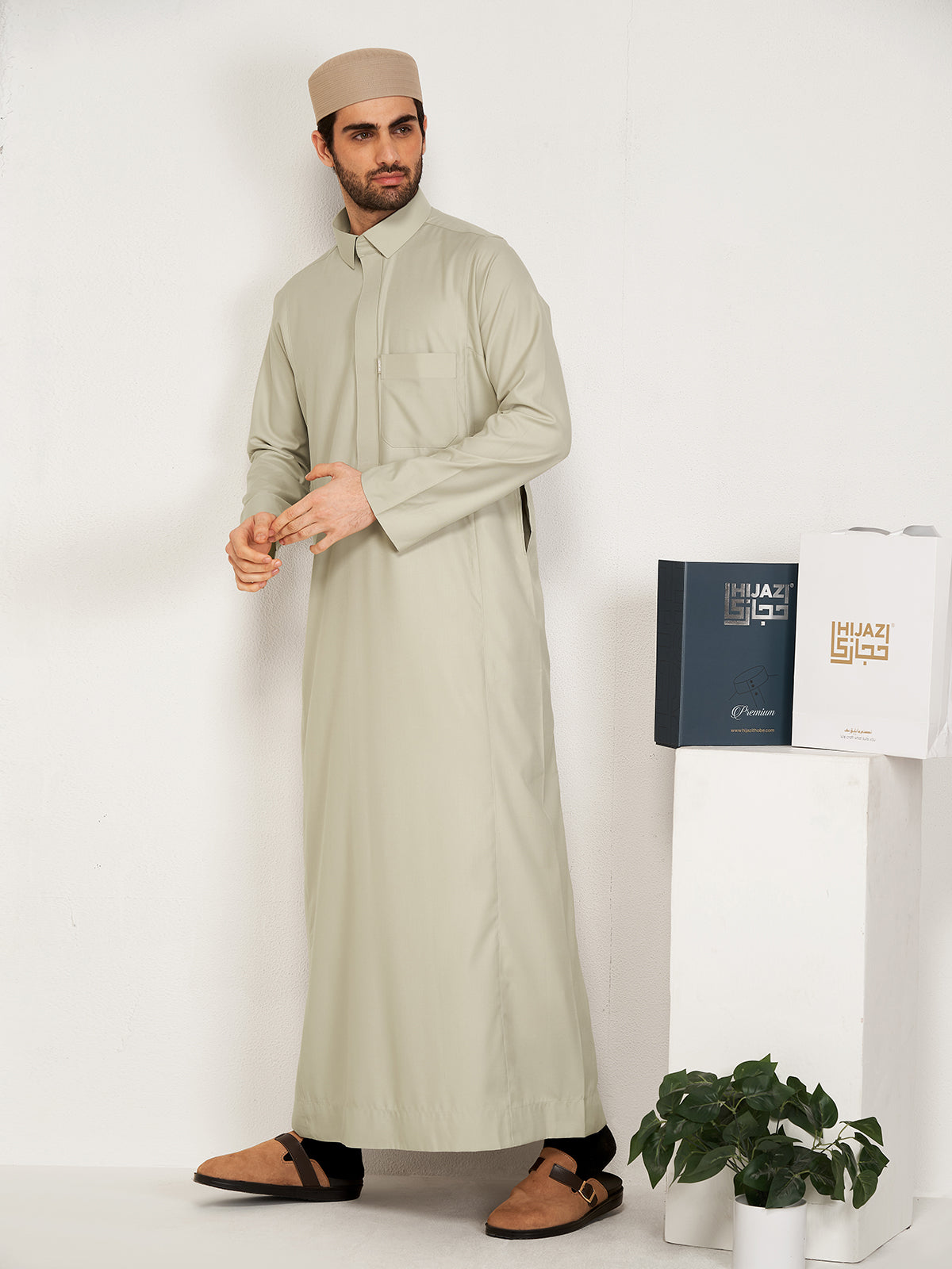 Al-Muqaddas Premium Thobe – Beige