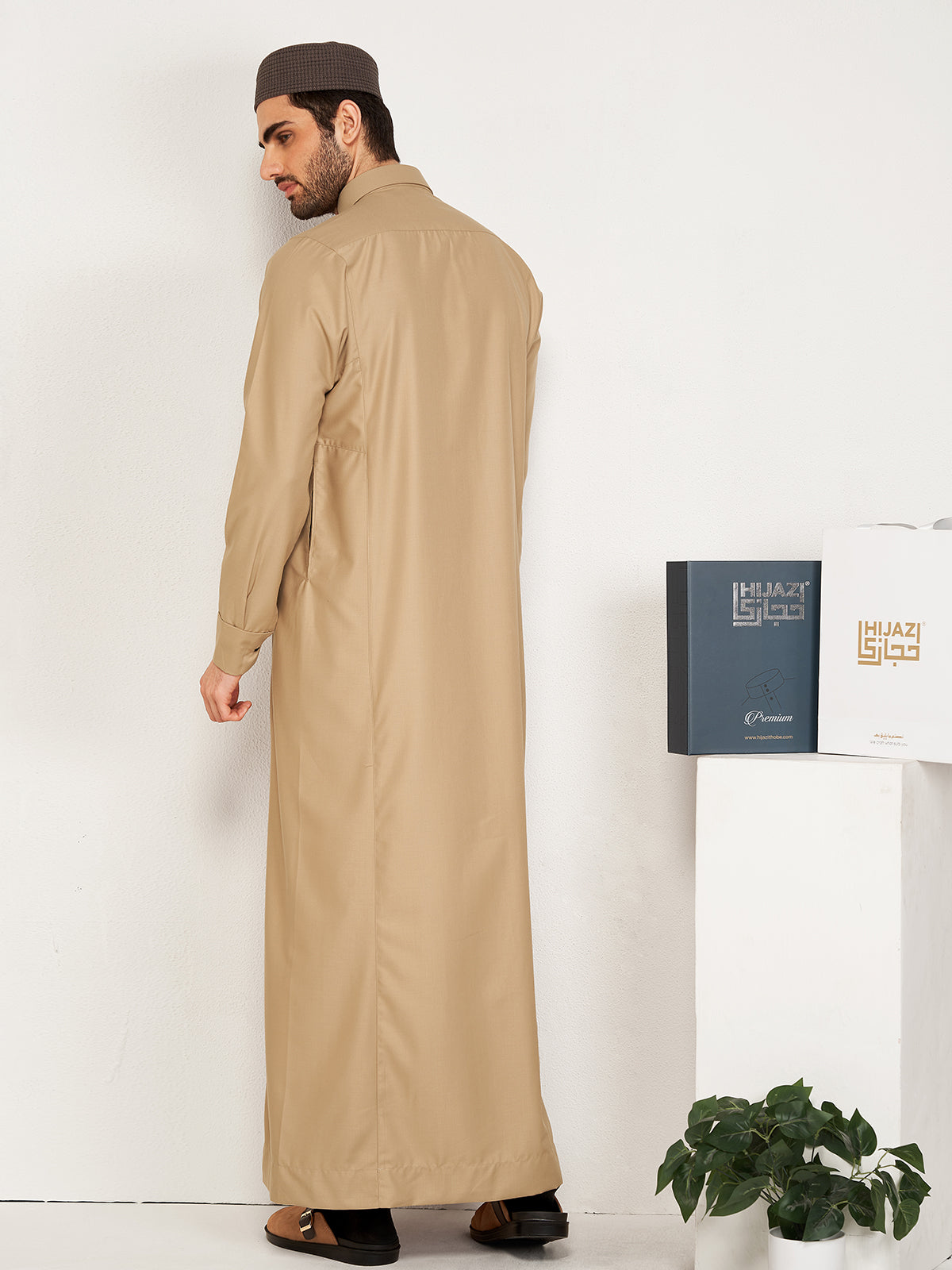 Al-Waqar Premium Thobe – Light Khaki