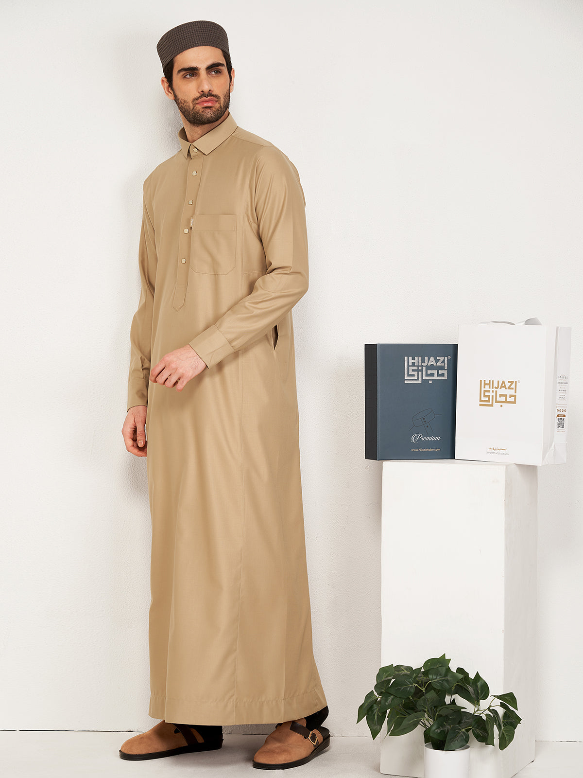 Al-Waqar Premium Thobe – Light Khaki