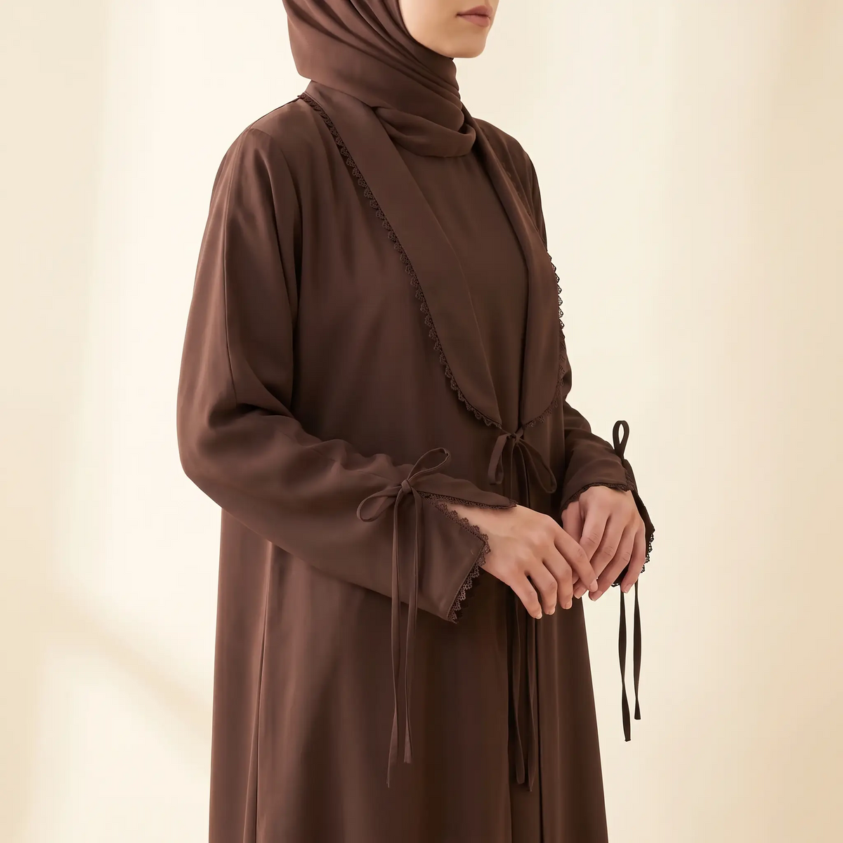 WARD LACE ABAYA SHRUG
