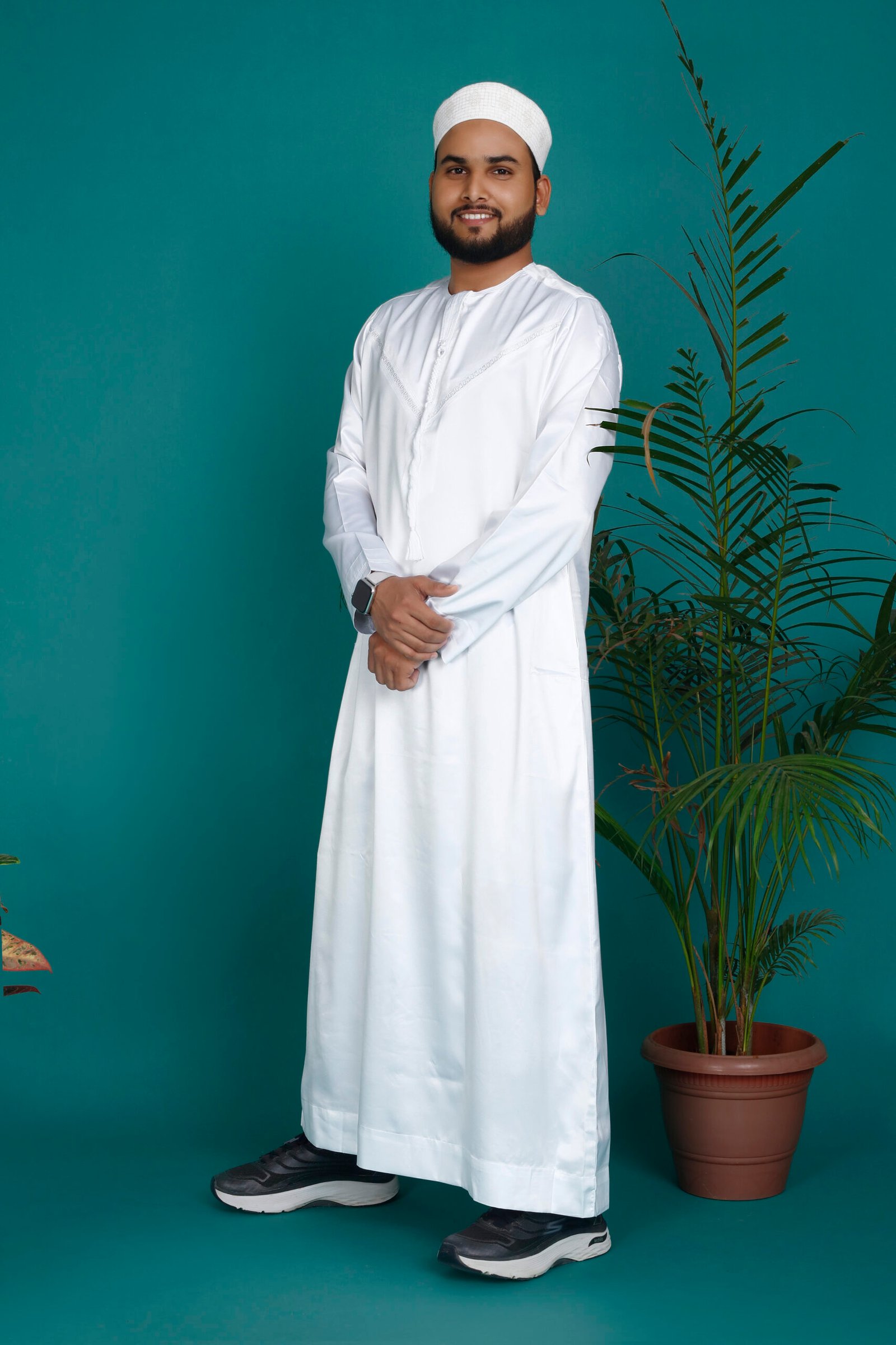 Elegant White Emarati Arabic Thobe | High-Quality Polyester Fabric