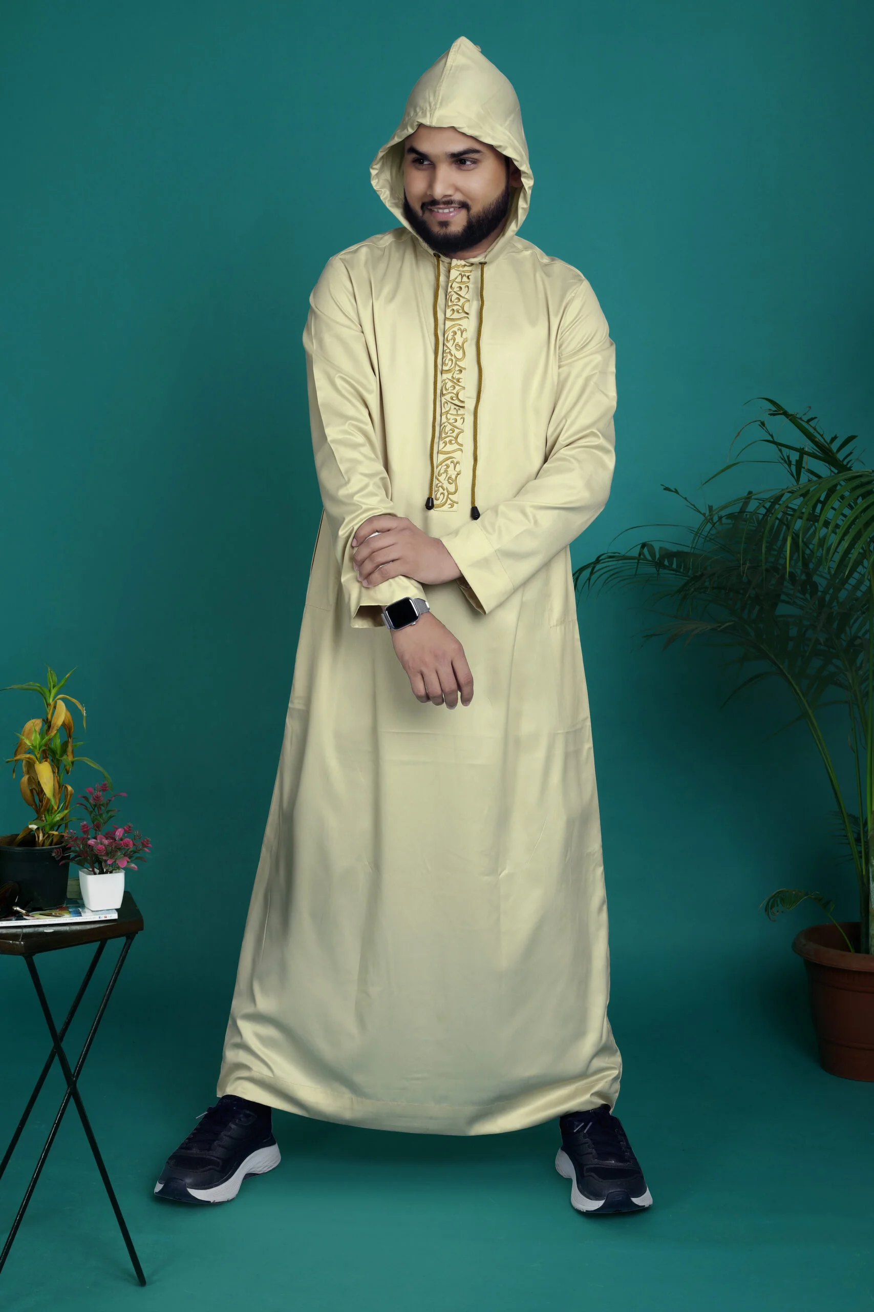 Regal Gold Fusion: Designer Hooded Thobe for Men with Embroidery