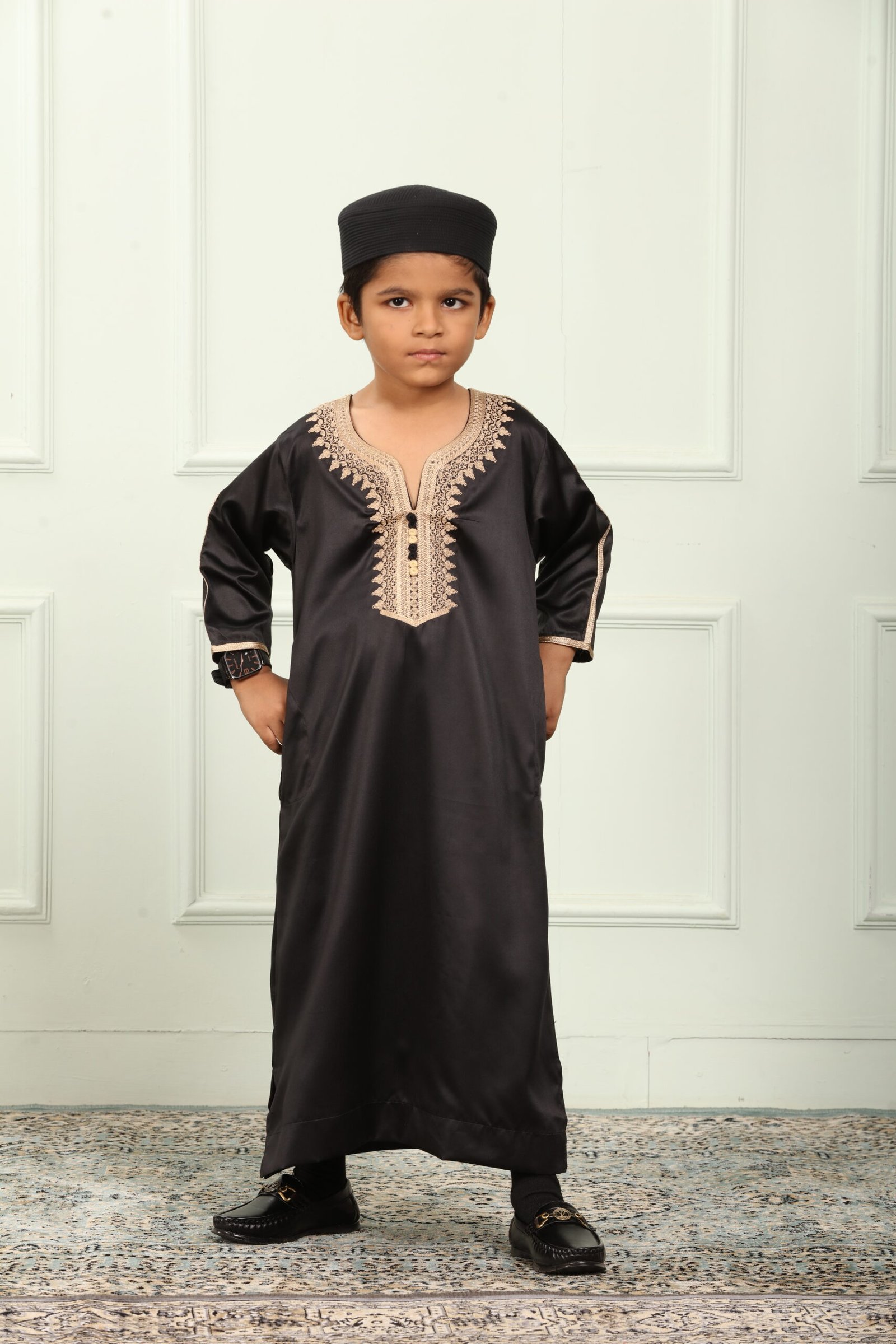 Black & Gold Naksh Kids Thobe