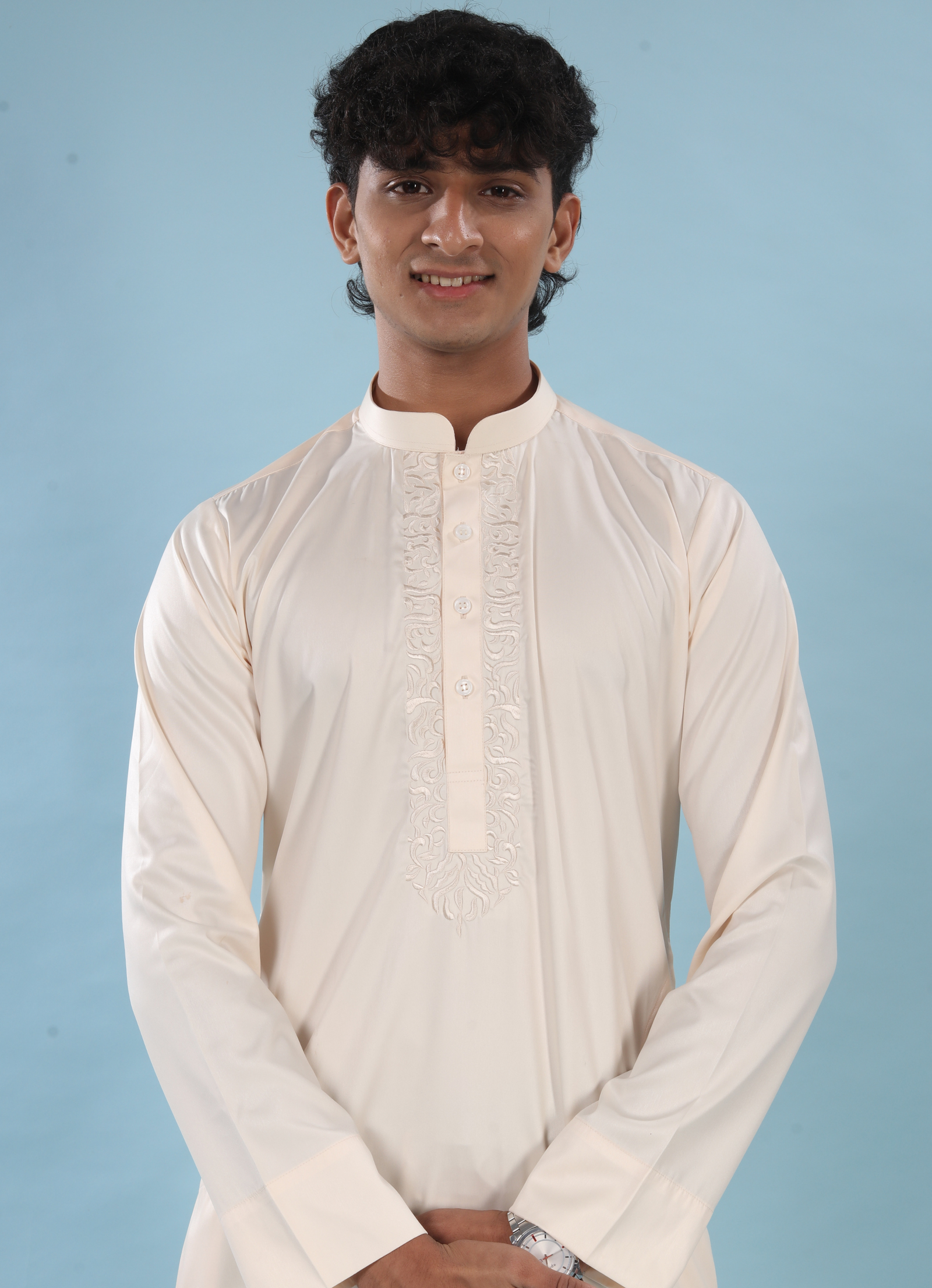 Ivory Crest  – Embroidered Thobe