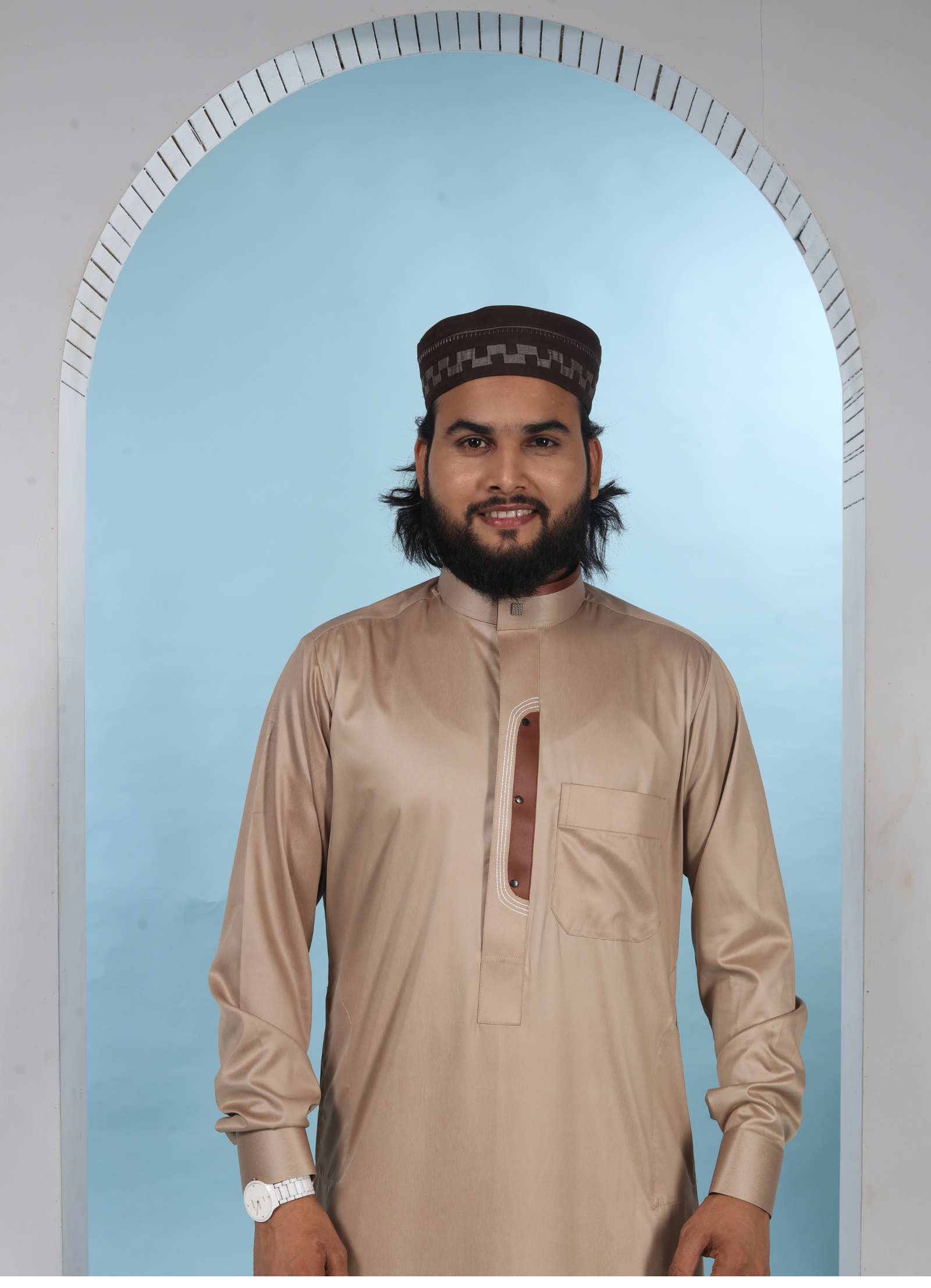 Zahabi Sandstone – Premium Designer Thobe